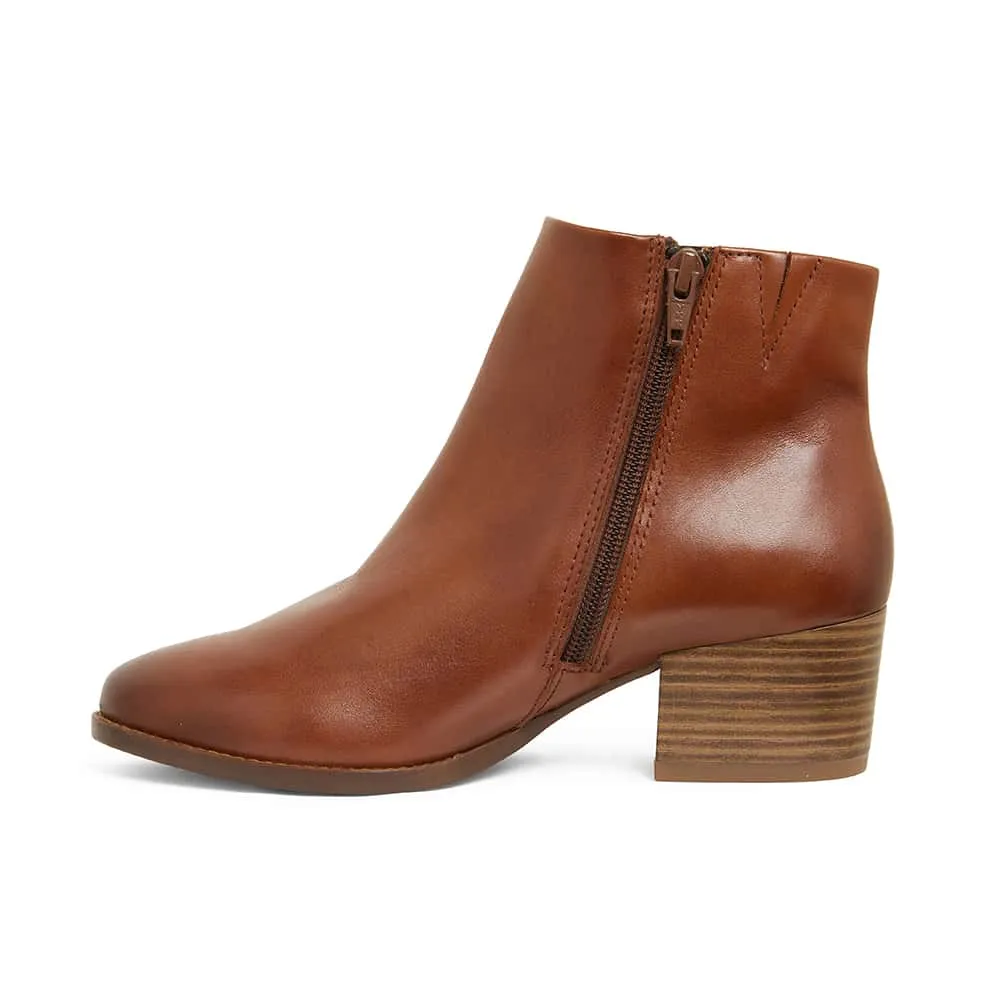 Vera Boot in Mid Brown Leather