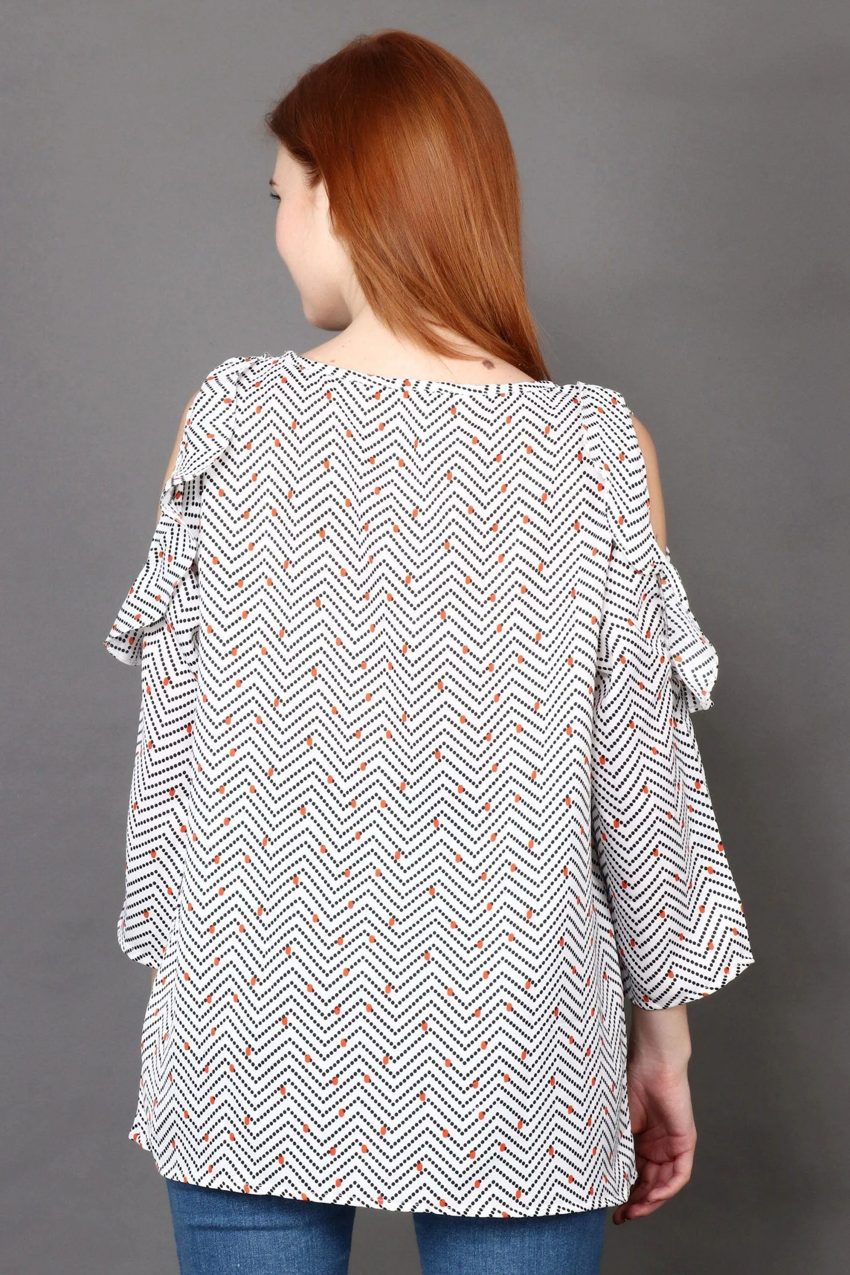White & Black Zig Zag Dots Printed Top