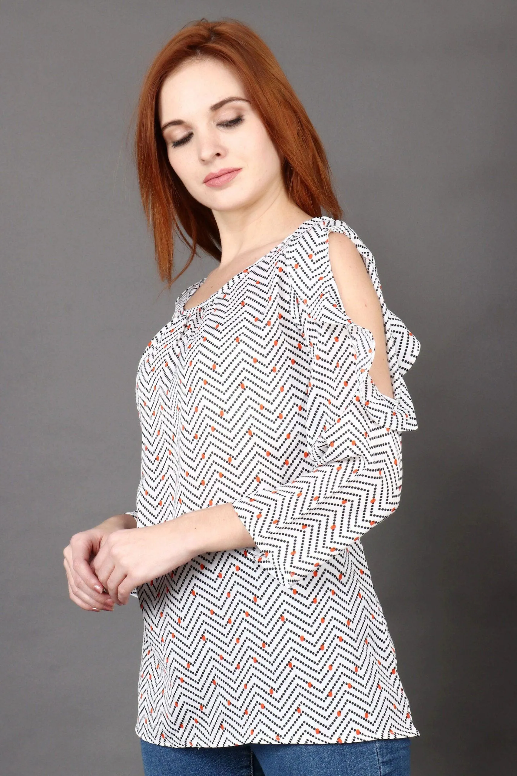White & Black Zig Zag Dots Printed Top